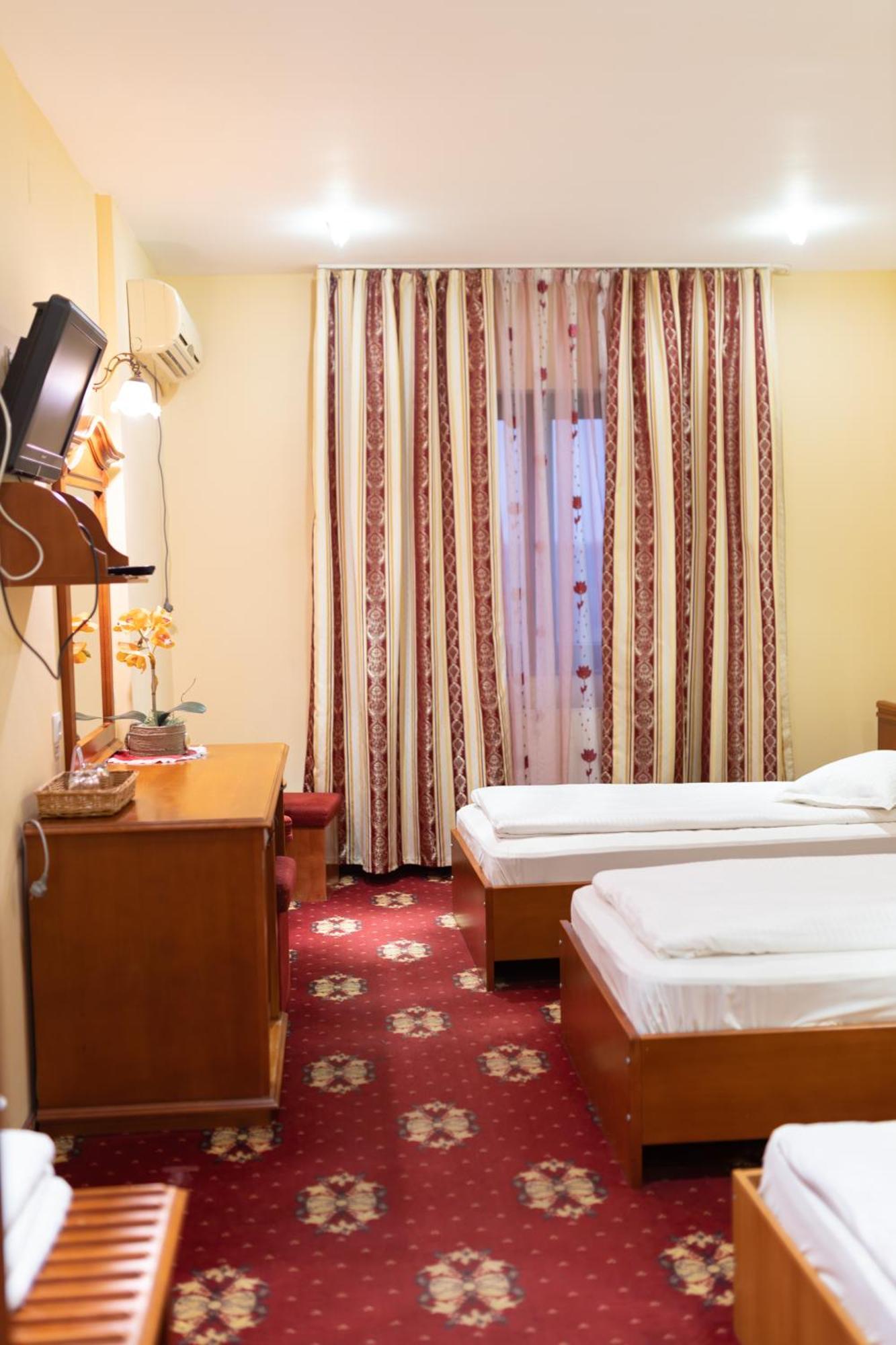 Hotel Coral ซาตูมาเร ภายนอก รูปภาพ